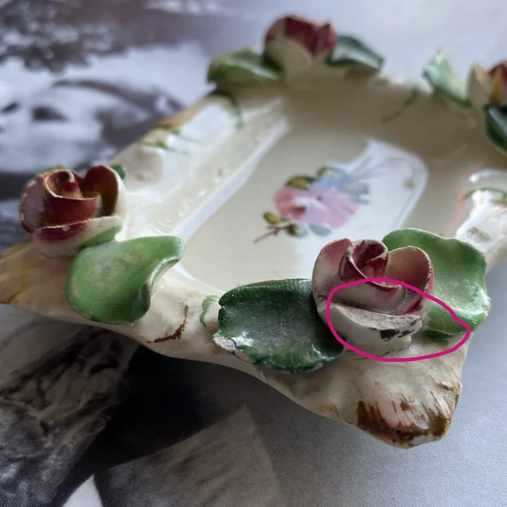 VINTAGE PORCELAIN FLOWER DISH